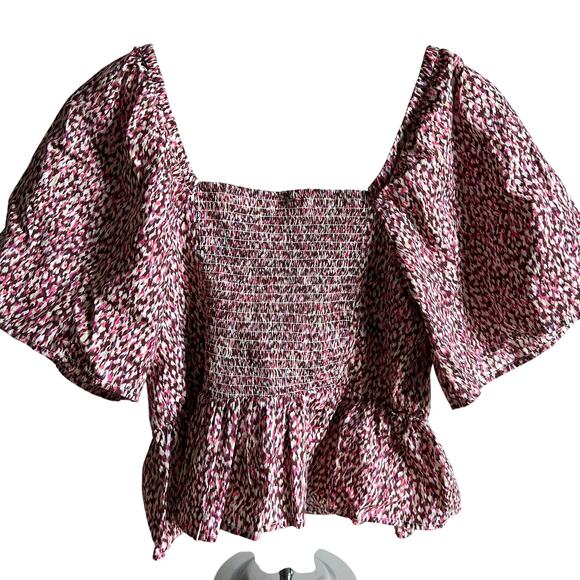 Universal Thread Women's Pink Flutter Short Sleeve Blouse - Size Small - NWT - Picture 7 of 10